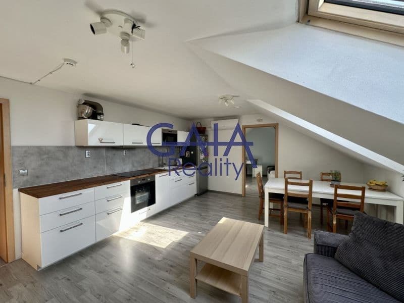 Prodej bytu 3+kk 81 m²