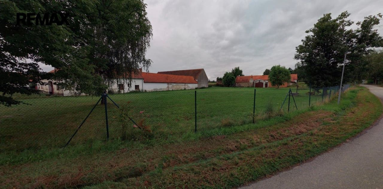 Pronájem pozemku 2837 m²