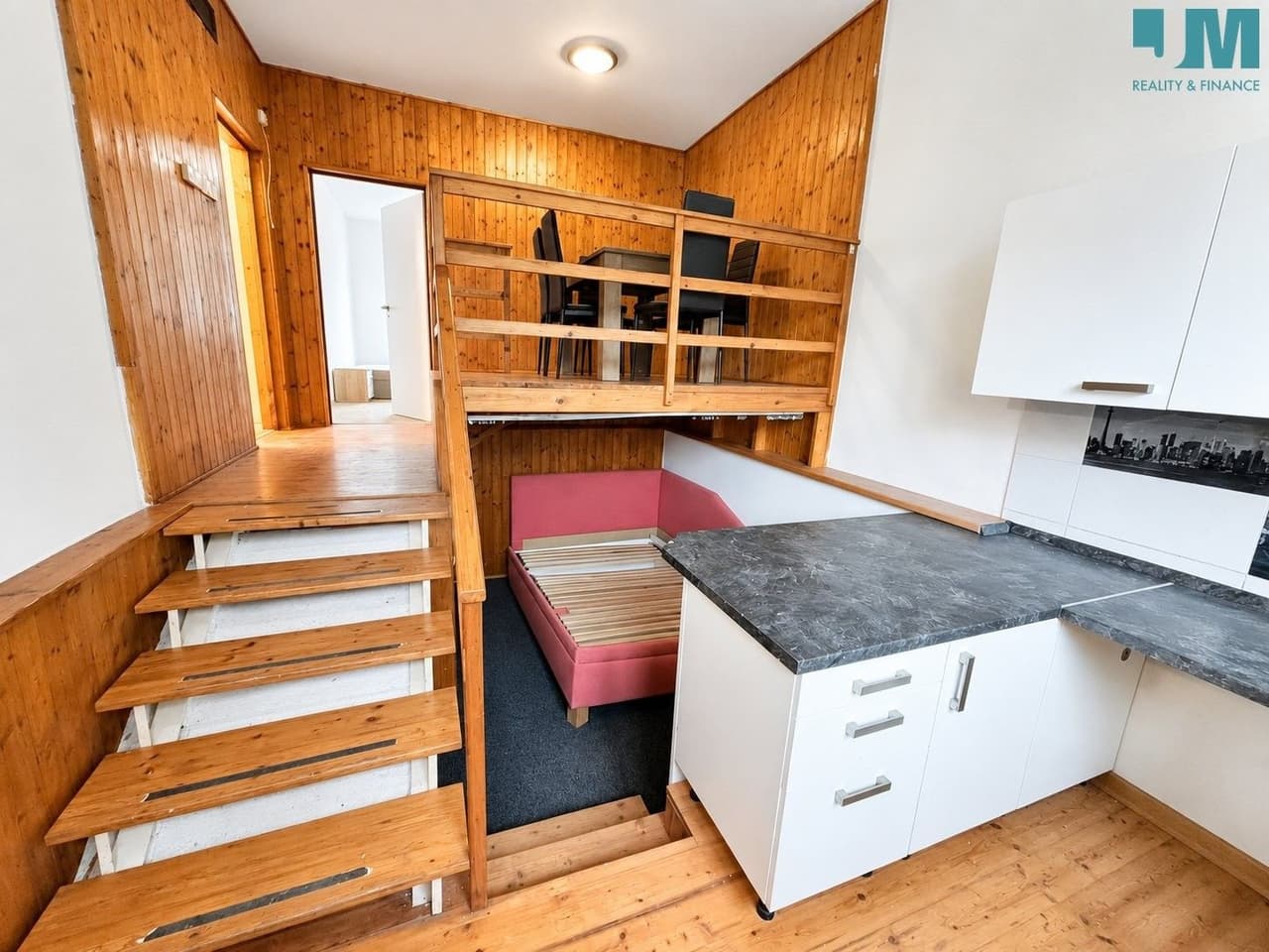 Pronájem bytu 3+kk 75 m²