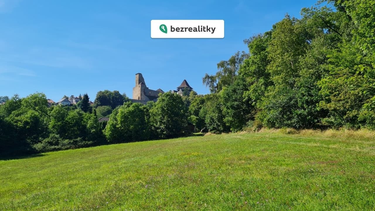 Prodej pozemku 1200 m²