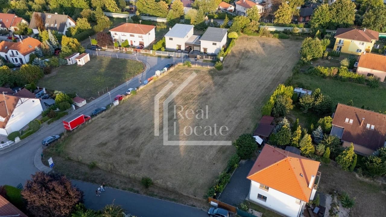 Prodej pozemku 1164 m²