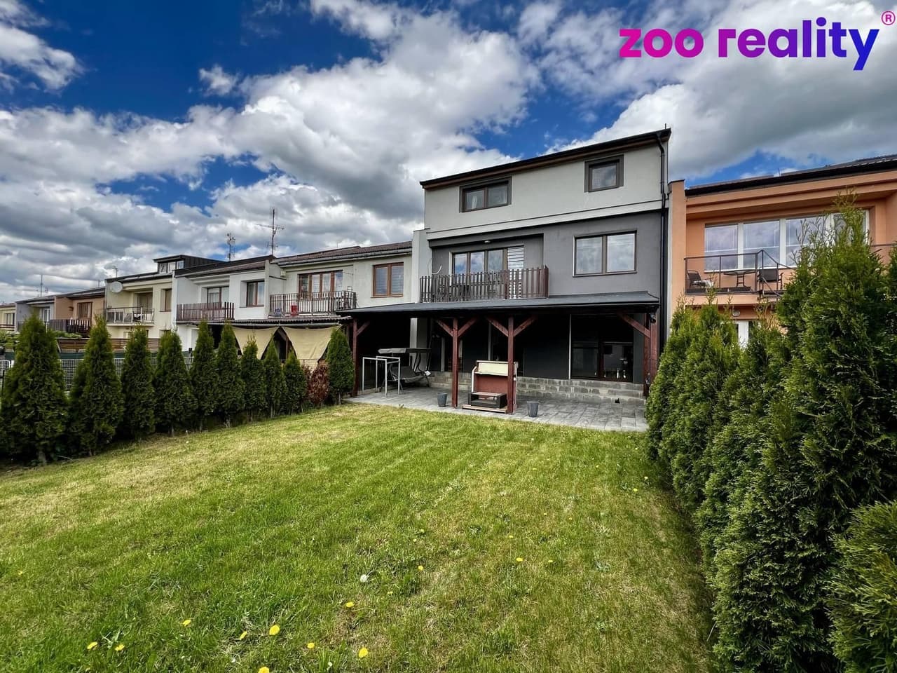 Prodej nemovitosti 245 m²