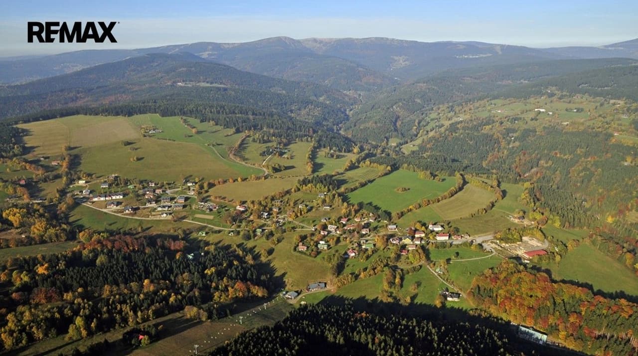 Prodej pozemku 6544 m²
