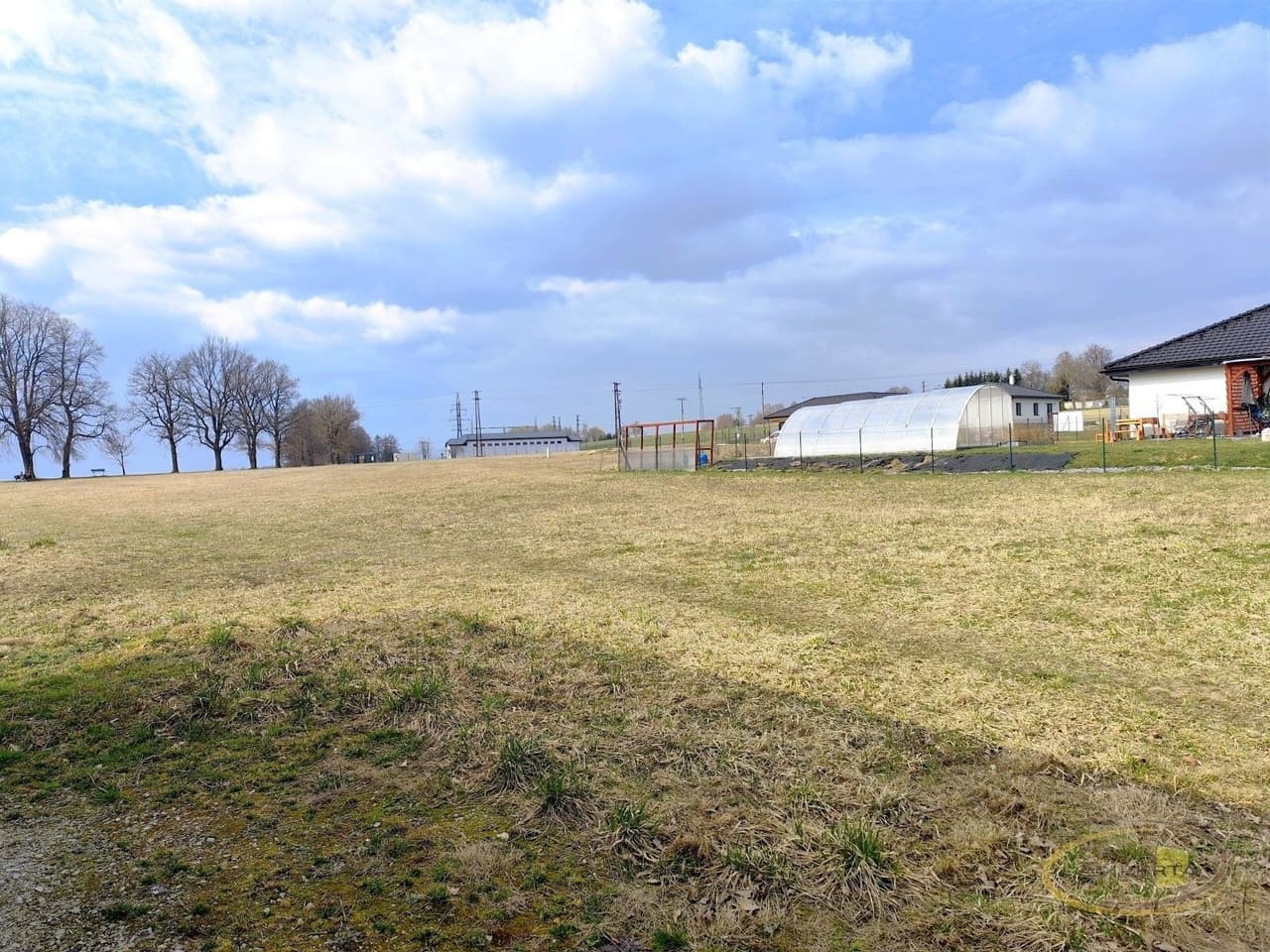Prodej pozemku 971 m²