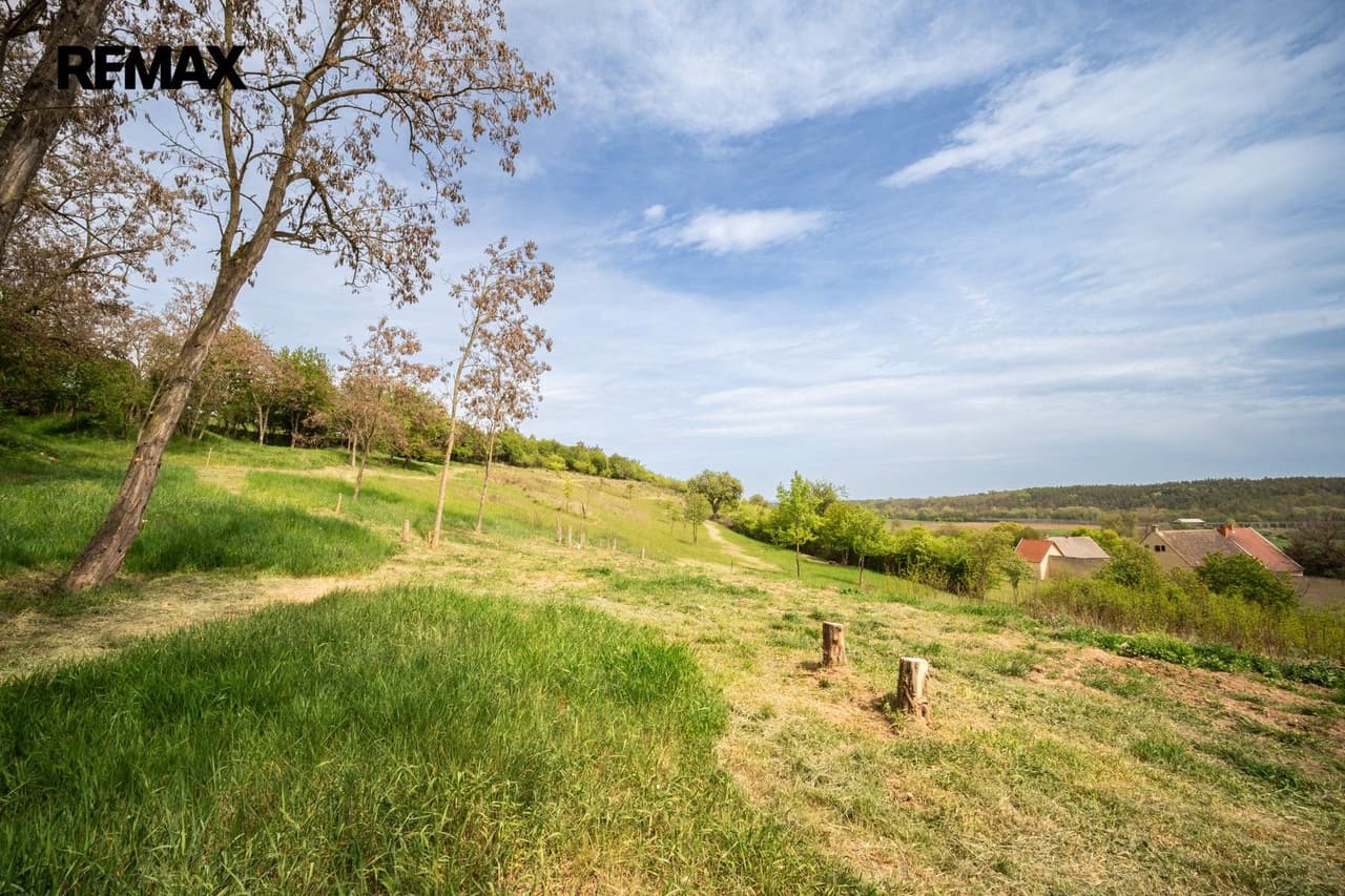 Prodej nemovitosti 19790 m²