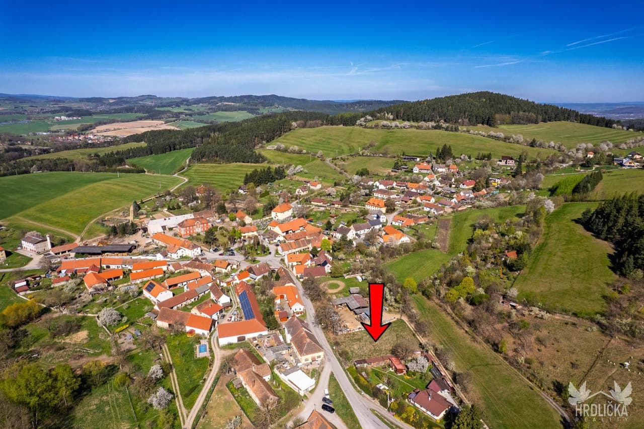 Prodej pozemku 1053 m²