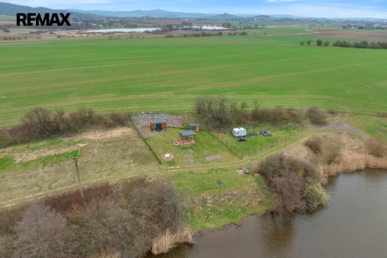 Prodej pozemku 600 m²