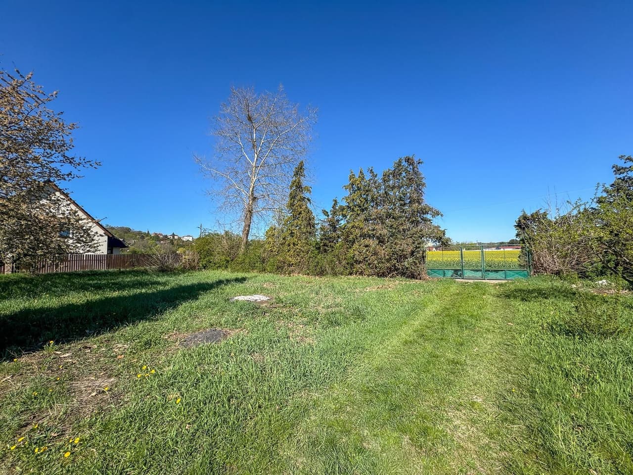 Prodej pozemku 743 m²
