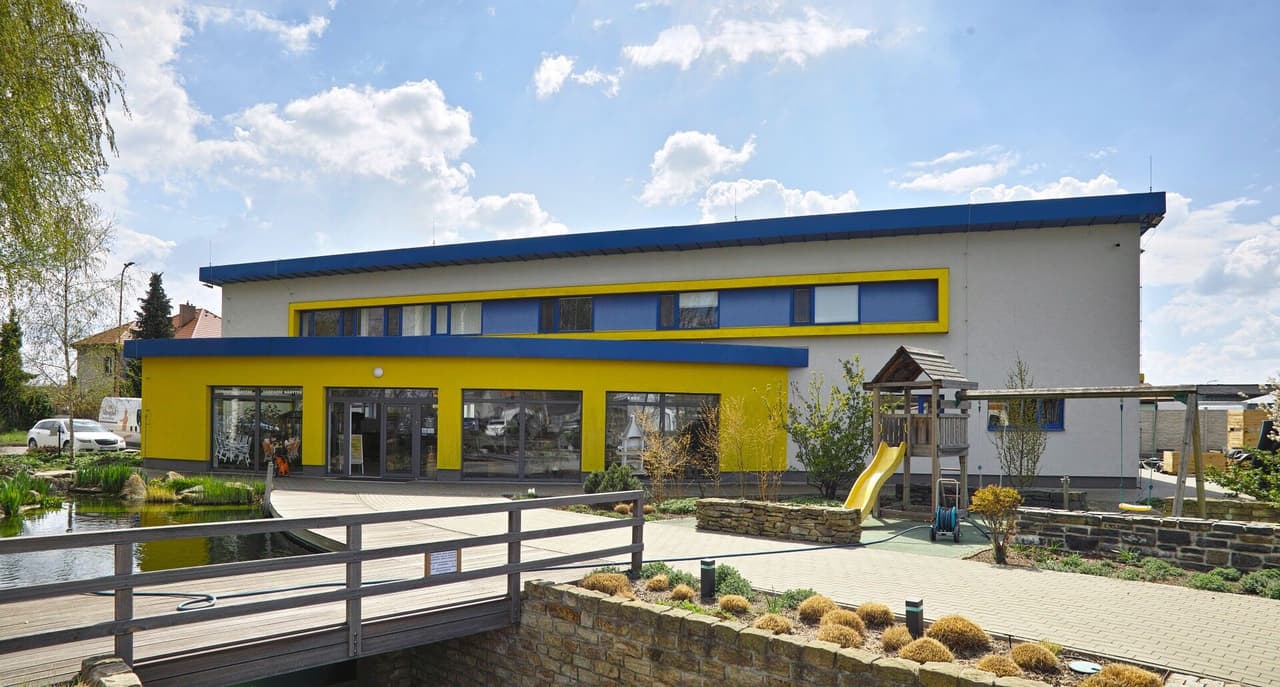 Pronájem komerčního prostoru 603 m²