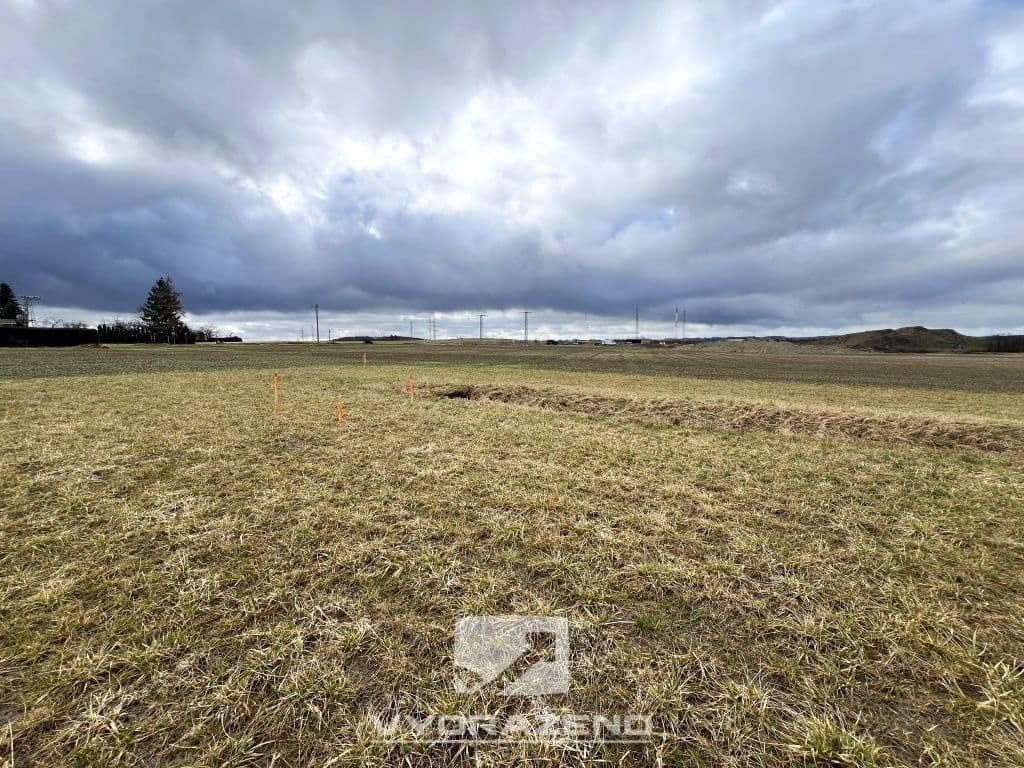 Prodej pozemku 763 m²