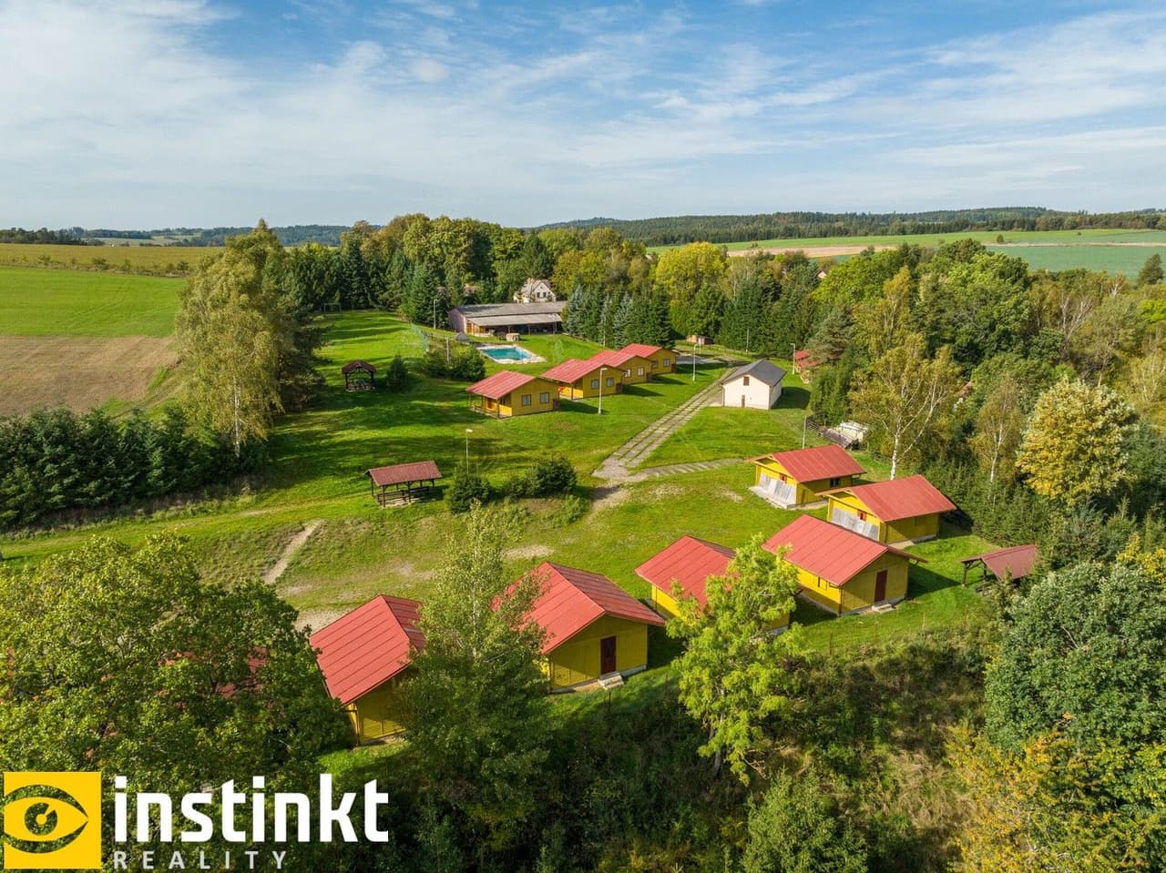 Prodej nemovitosti 27329 m²