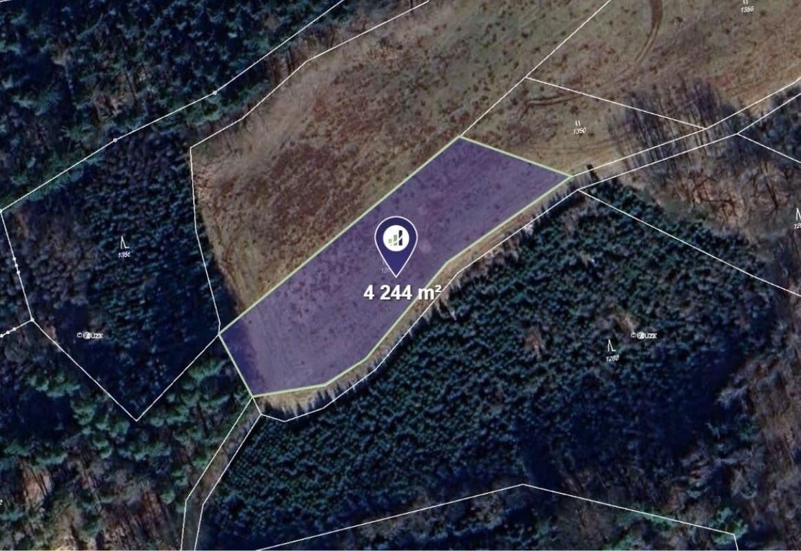 Prodej pozemku 4244 m²