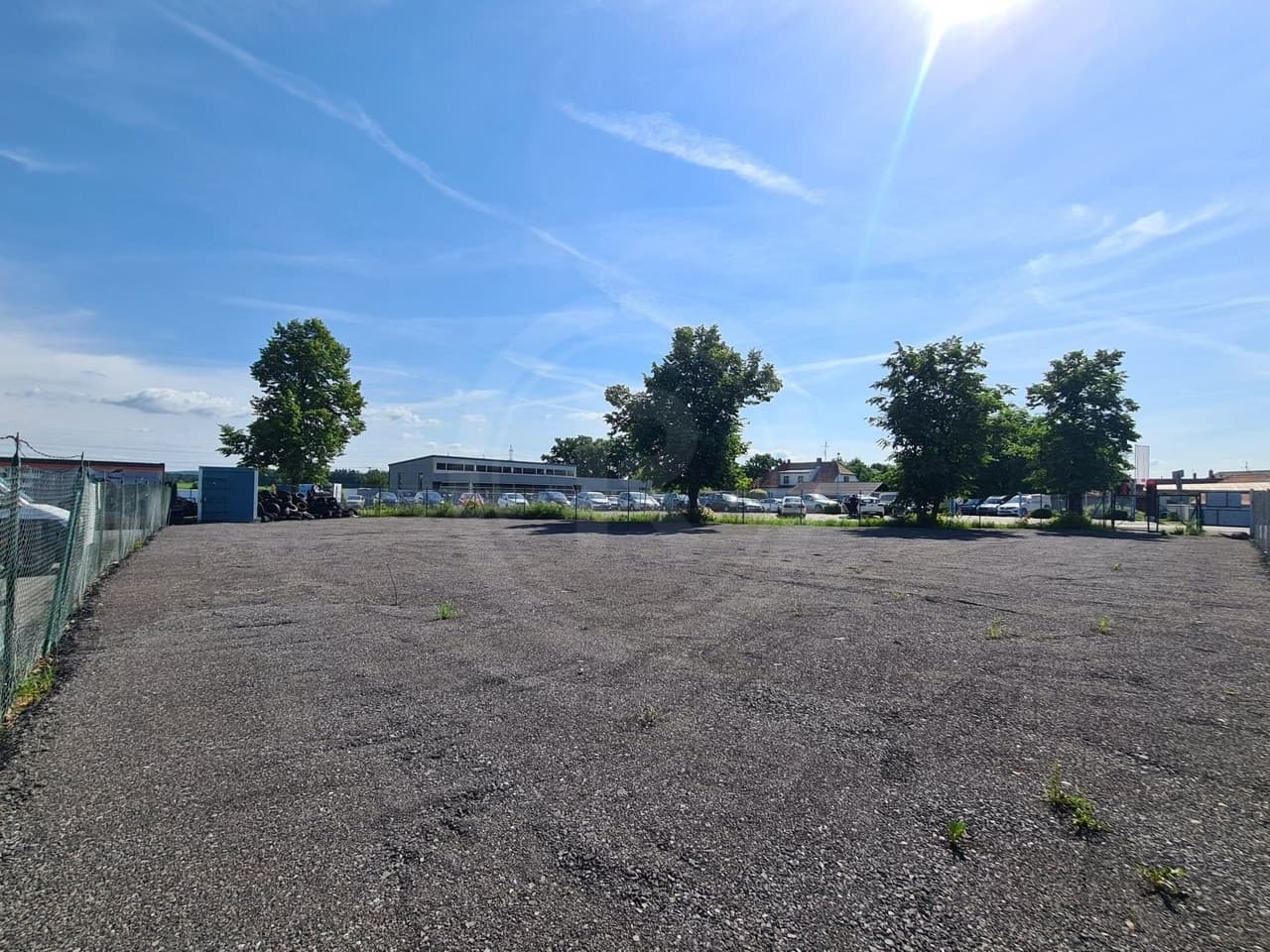 Pronájem nemovitosti 1000 m²