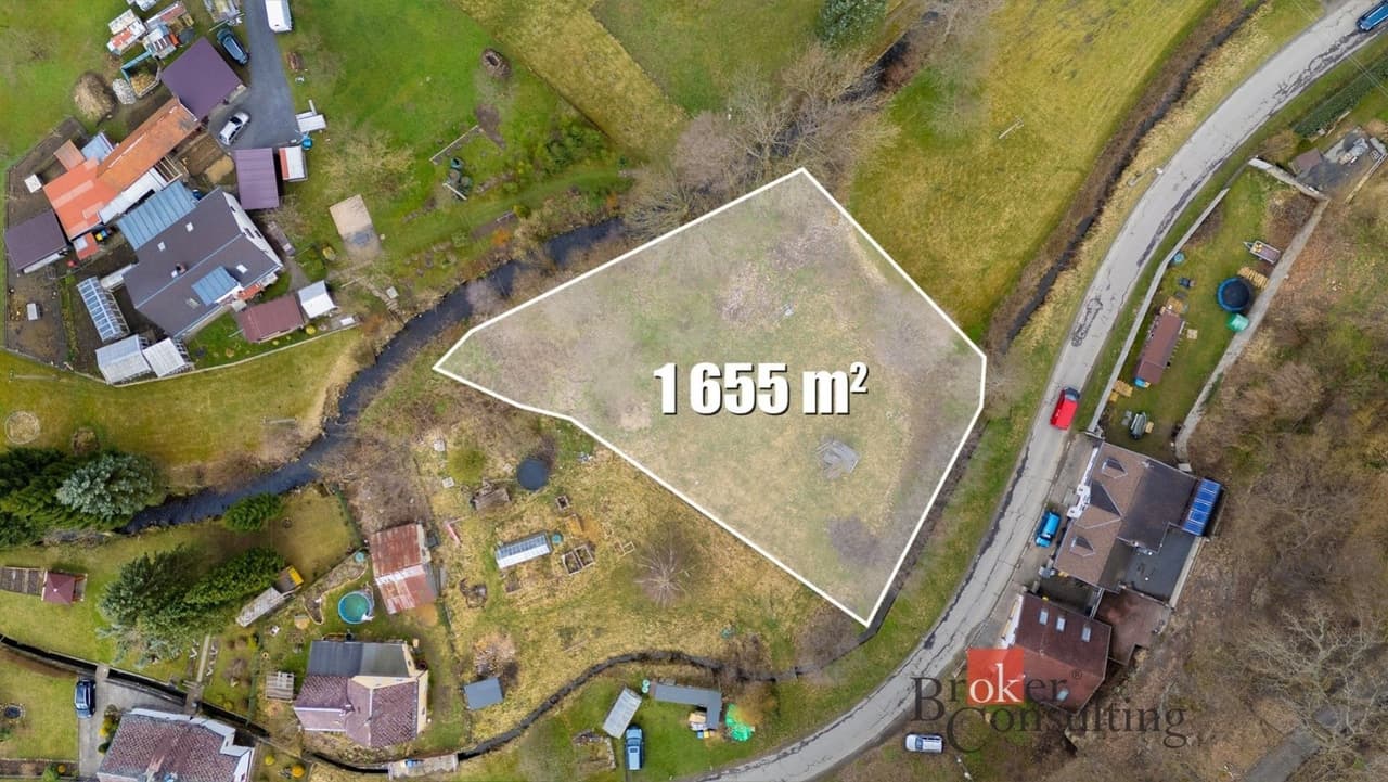Prodej pozemku 1655 m²