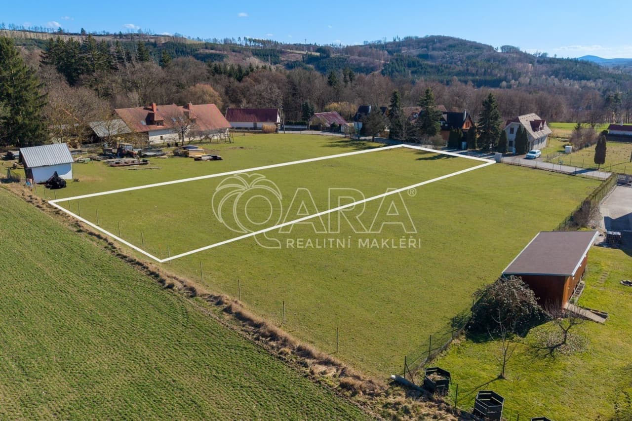 Prodej pozemku 1486 m²