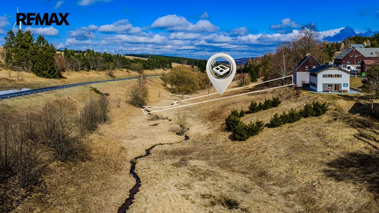 Prodej pozemku 2335 m²