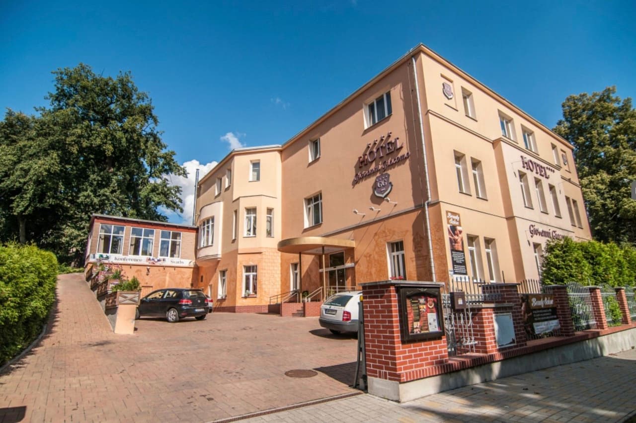 Prodej komerčního prostoru 1500 m²