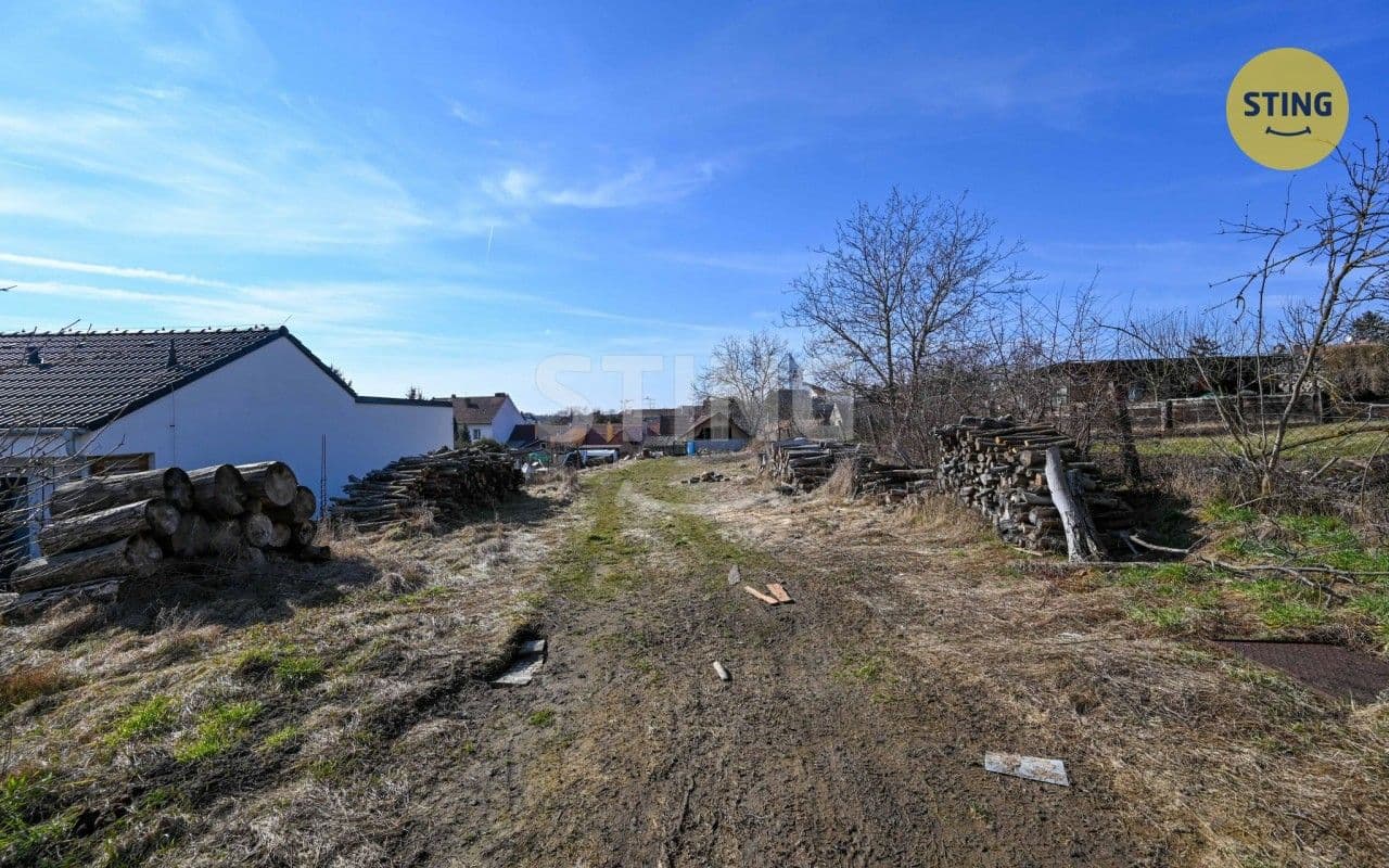 Prodej pozemku 633 m²