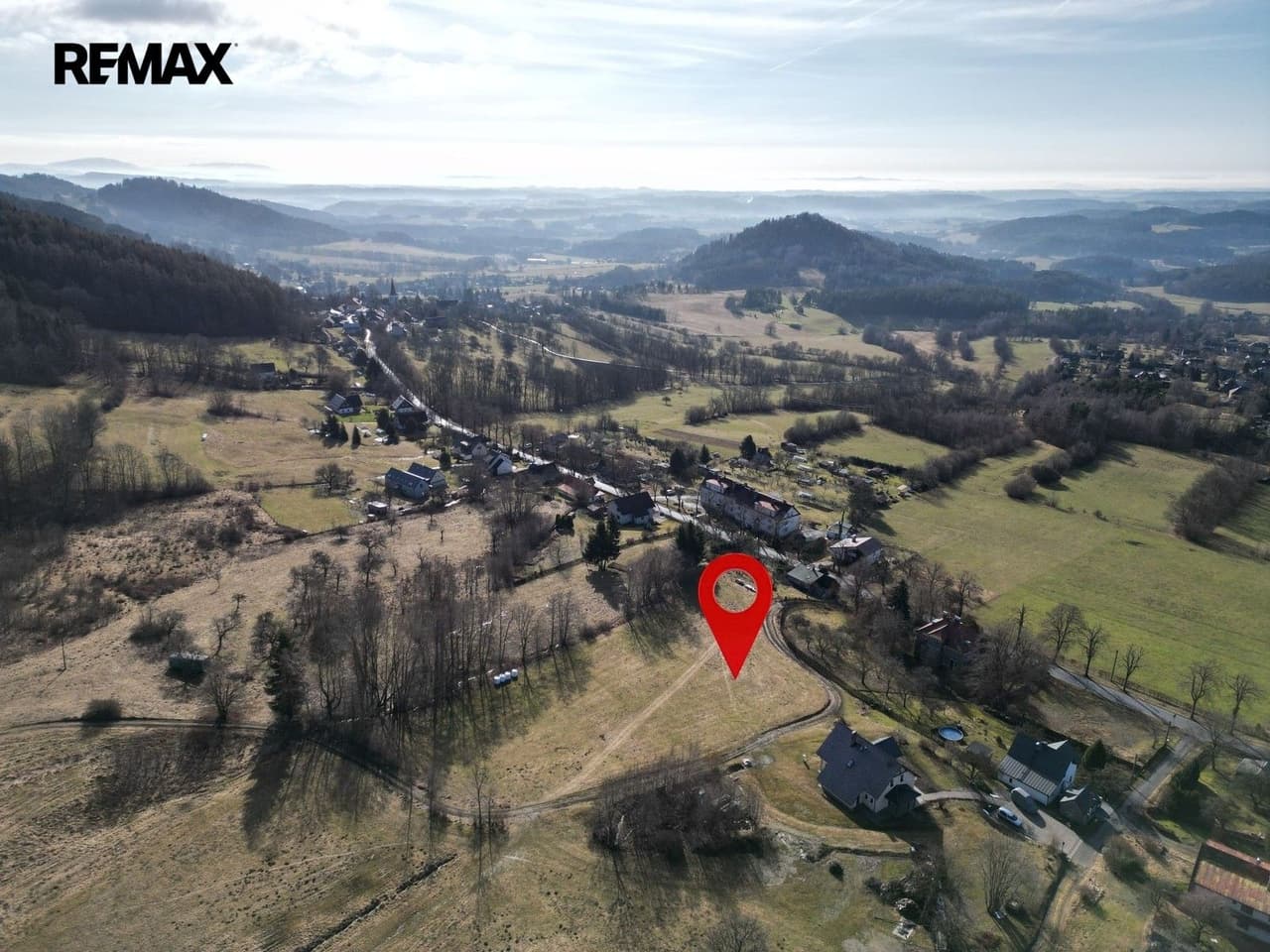 Prodej pozemku 1643 m²