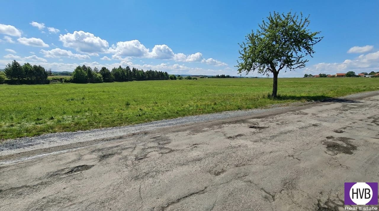 Prodej pozemku 6493 m²
