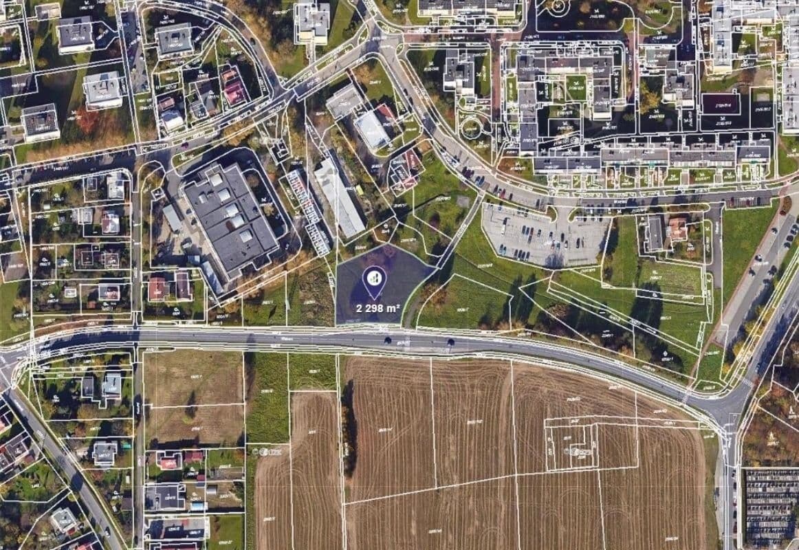 Prodej nemovitosti 2298 m²
