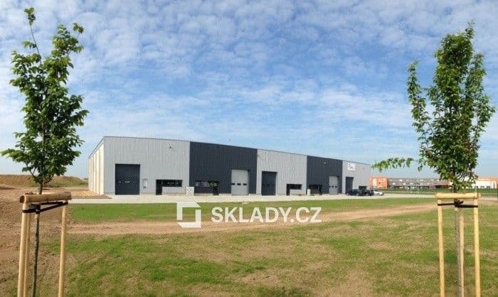 Pronájem komerčního prostoru 237 m²