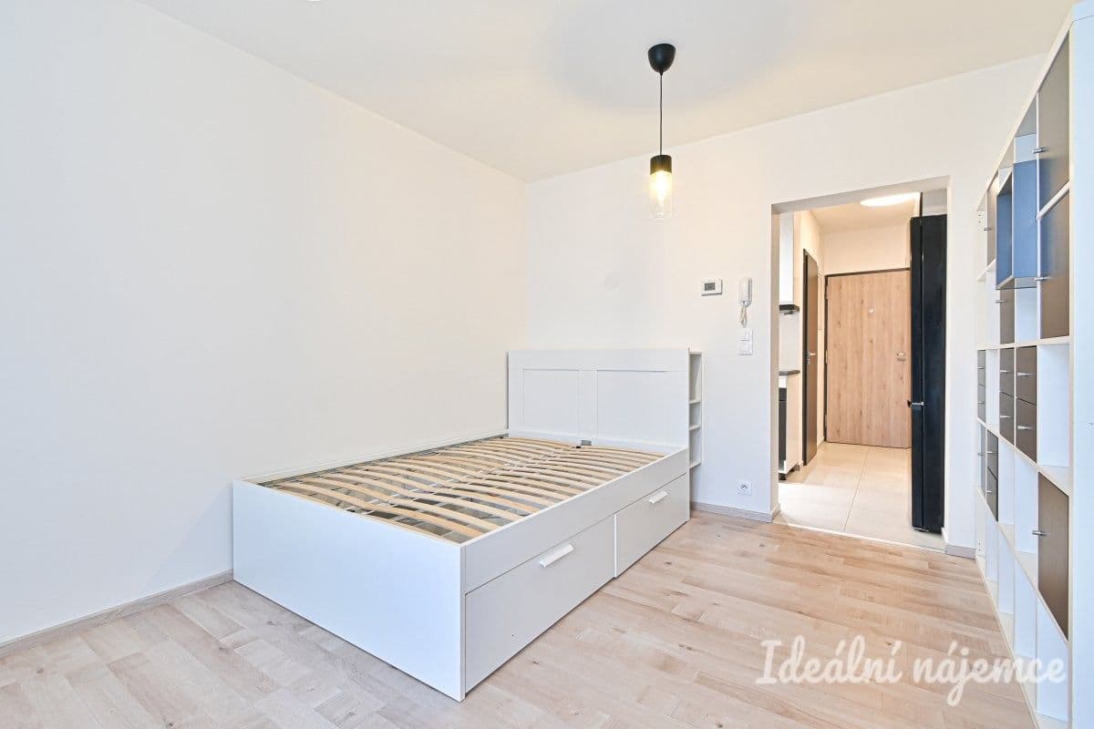 Pronájem bytu 1+1 24 m²