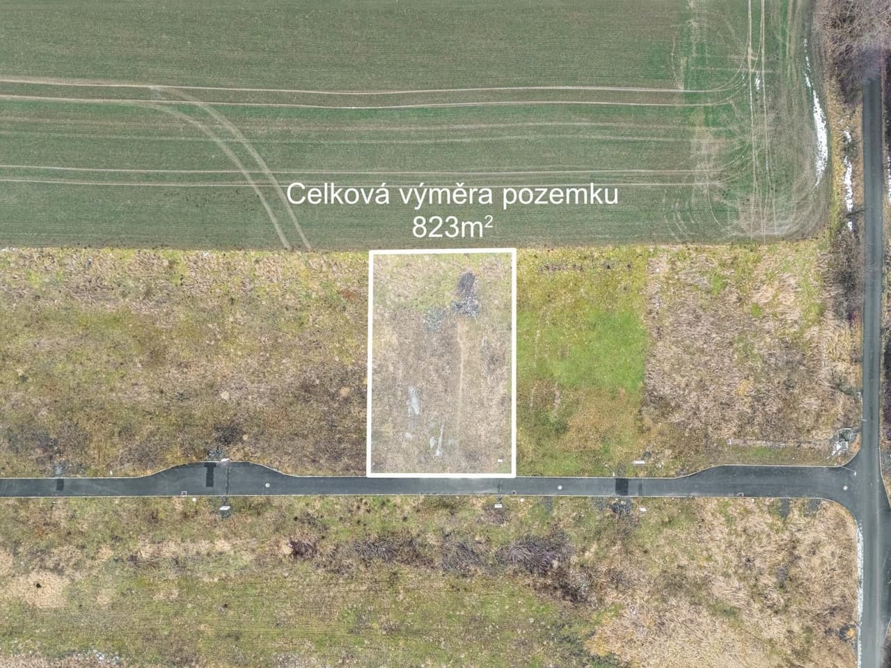 Prodej pozemku 823 m²