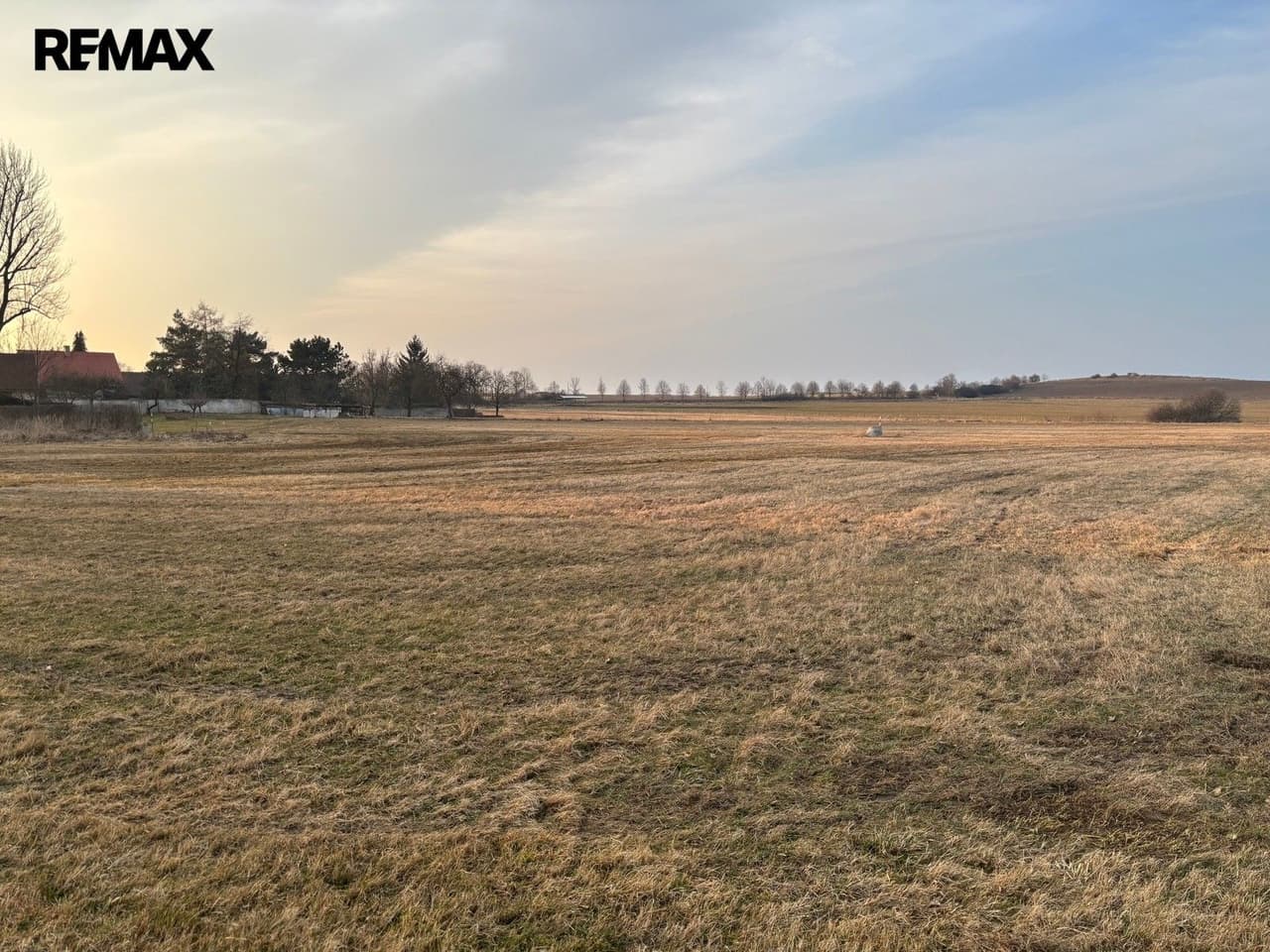 Prodej pozemku 4320 m²