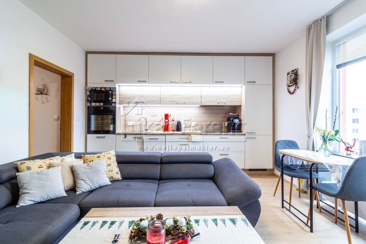 Pronájem bytu 2+kk 52 m²