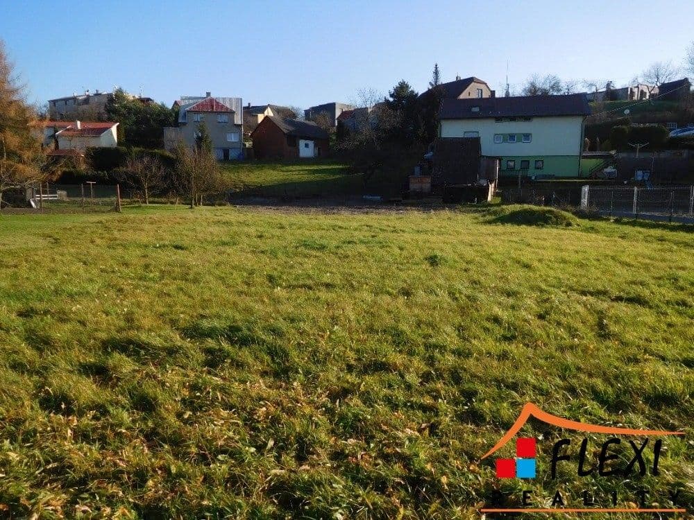 Prodej pozemku 1004 m²