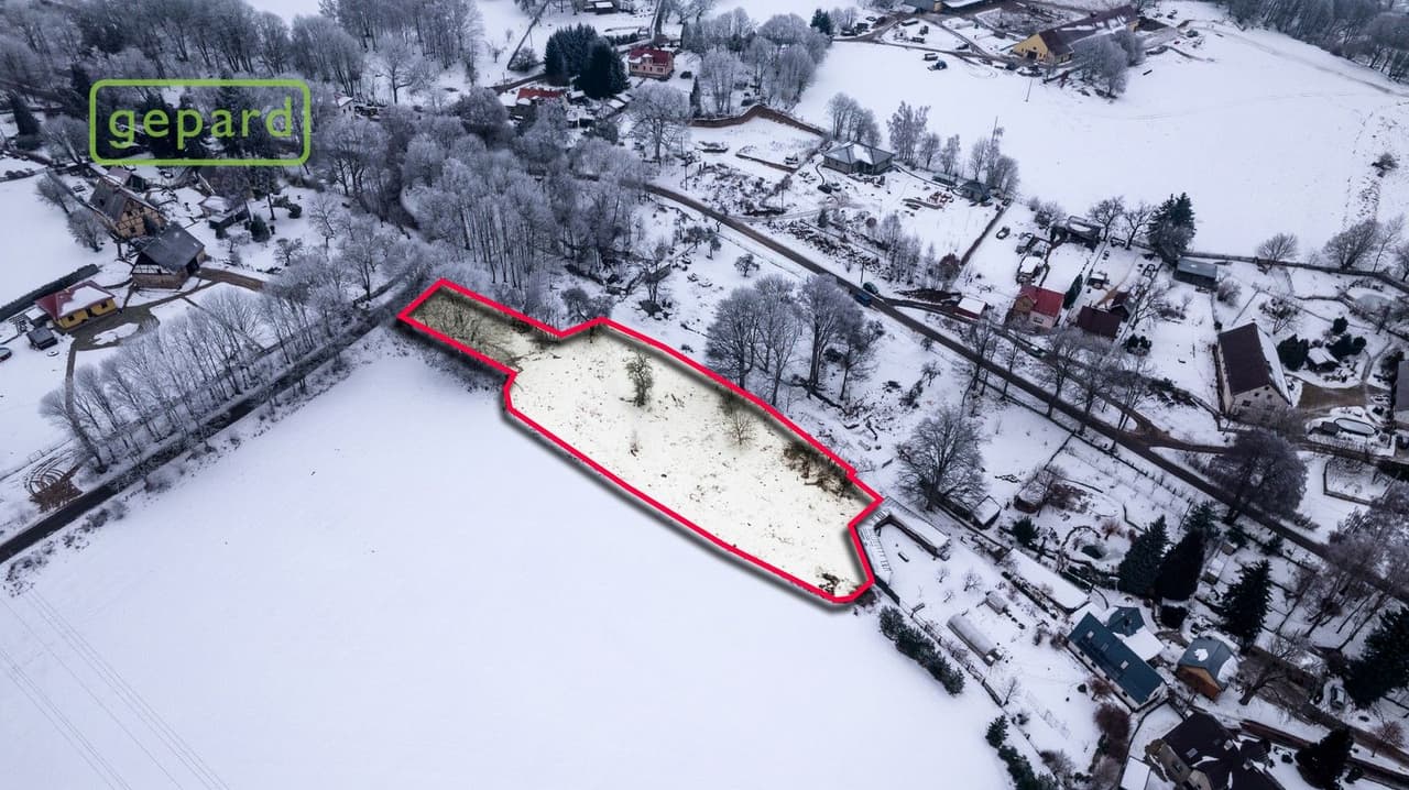Prodej pozemku 3300 m²