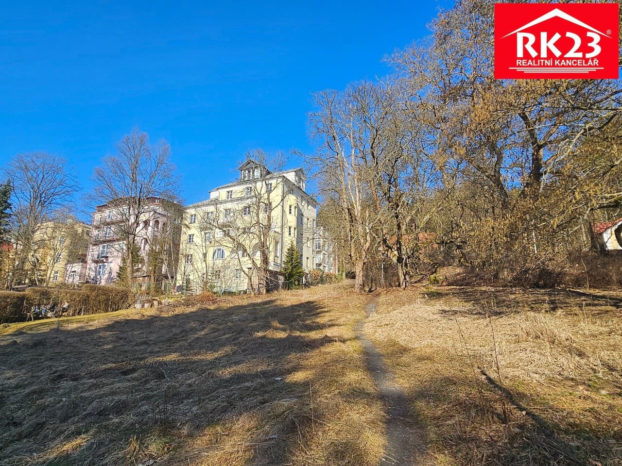 Prodej pozemku 3377 m²