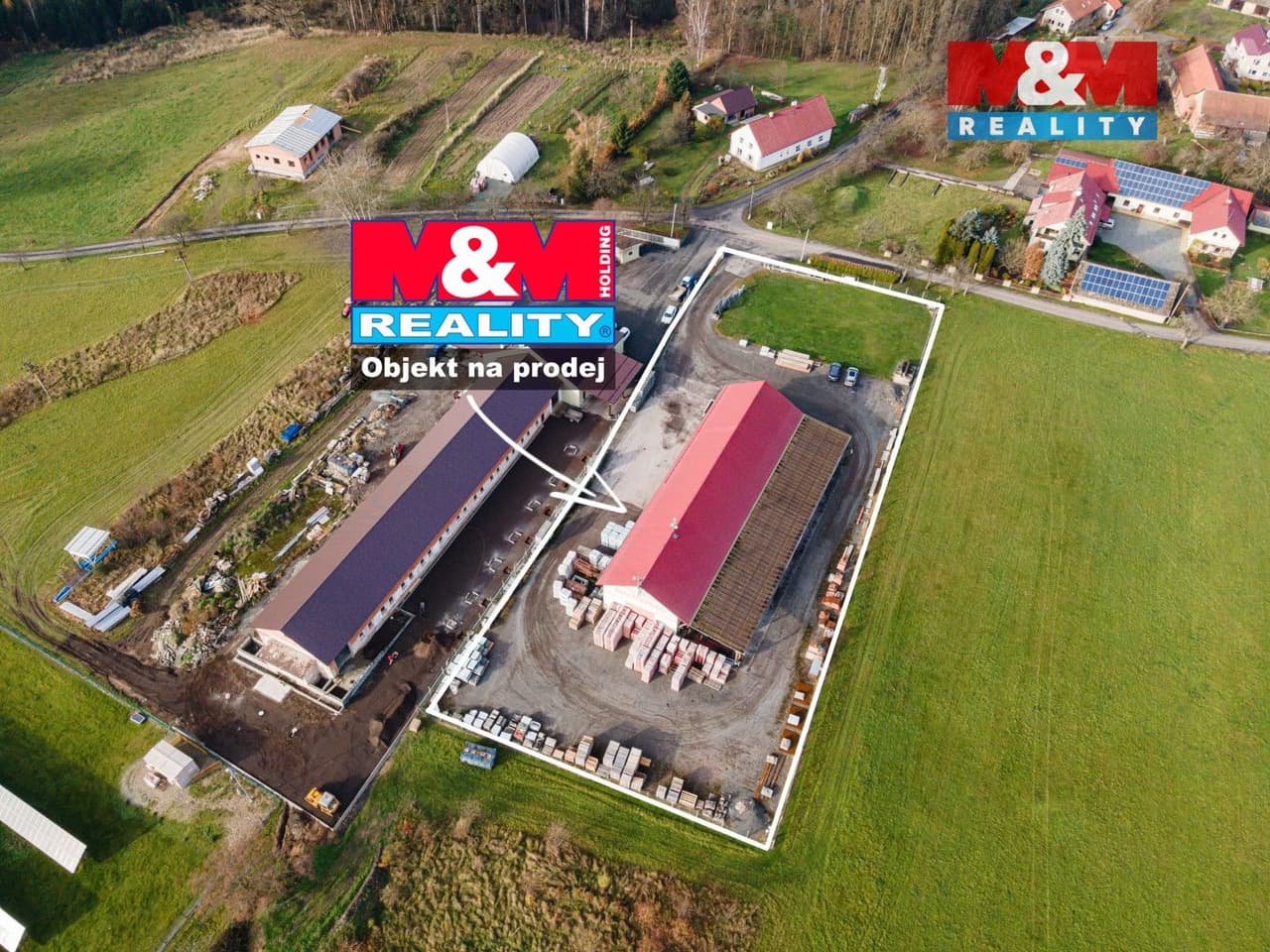 Prodej komerčního prostoru 900 m²