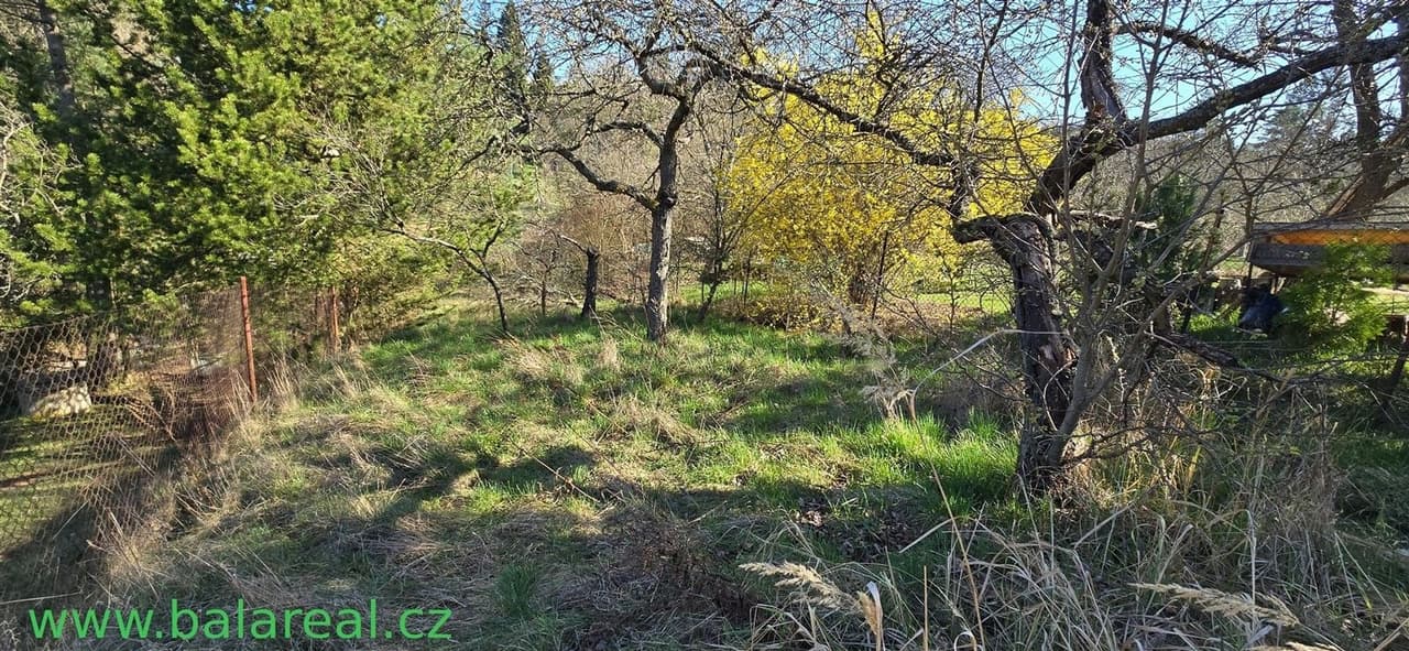 Prodej pozemku 793 m²