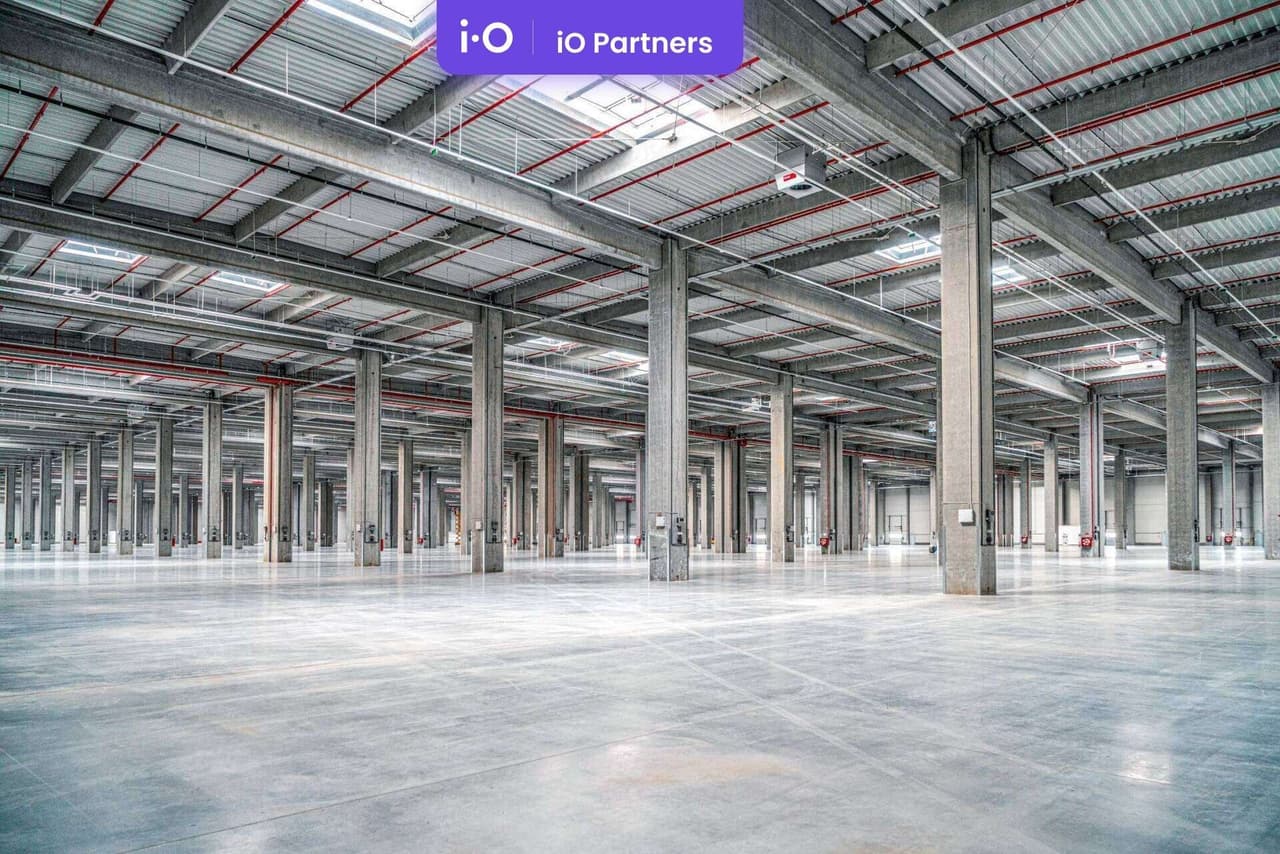 Pronájem komerčního prostoru 2920 m²
