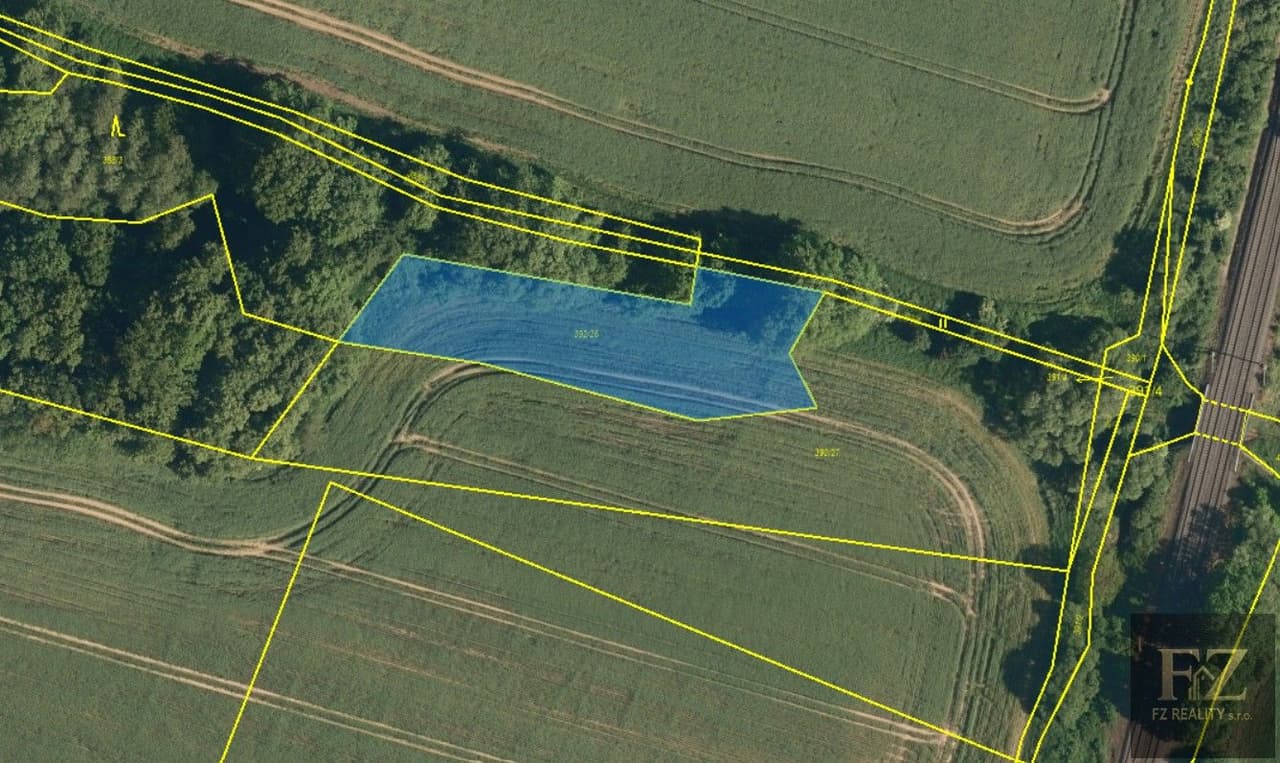 Prodej pozemku 2111 m²