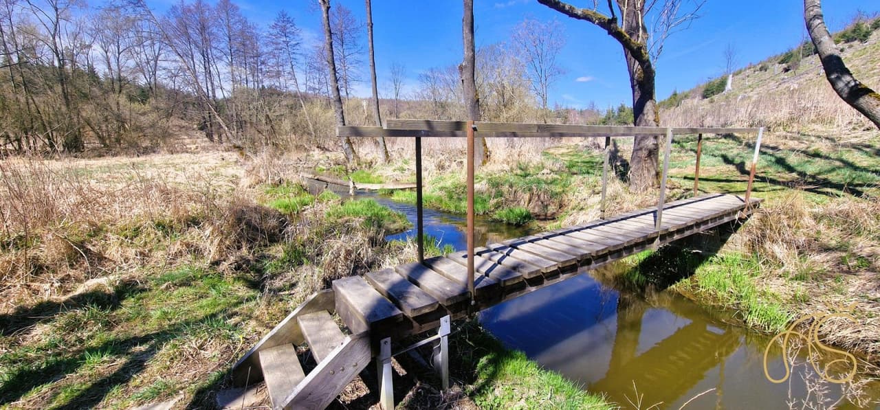 Prodej nemovitosti 12118 m²