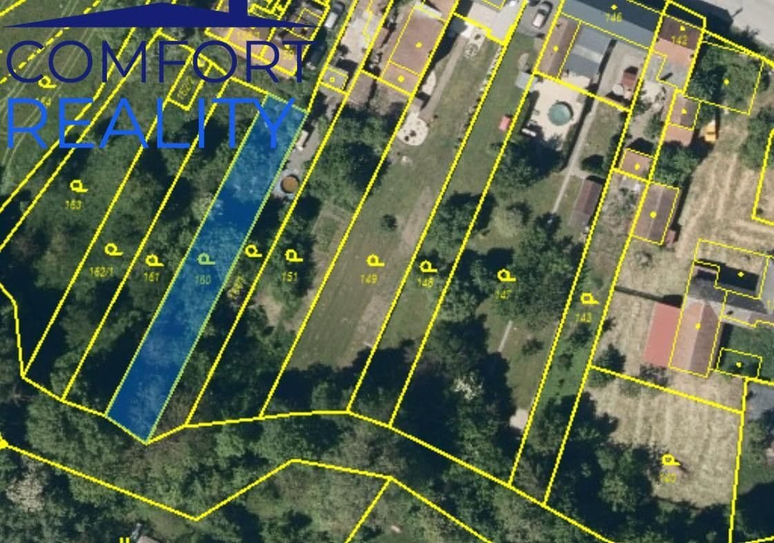Prodej pozemku 466 m²