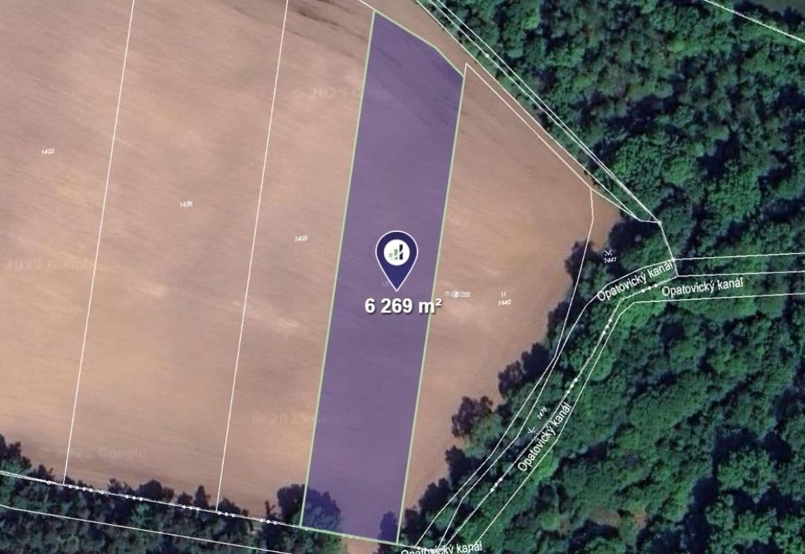 Prodej pozemku 3135 m²
