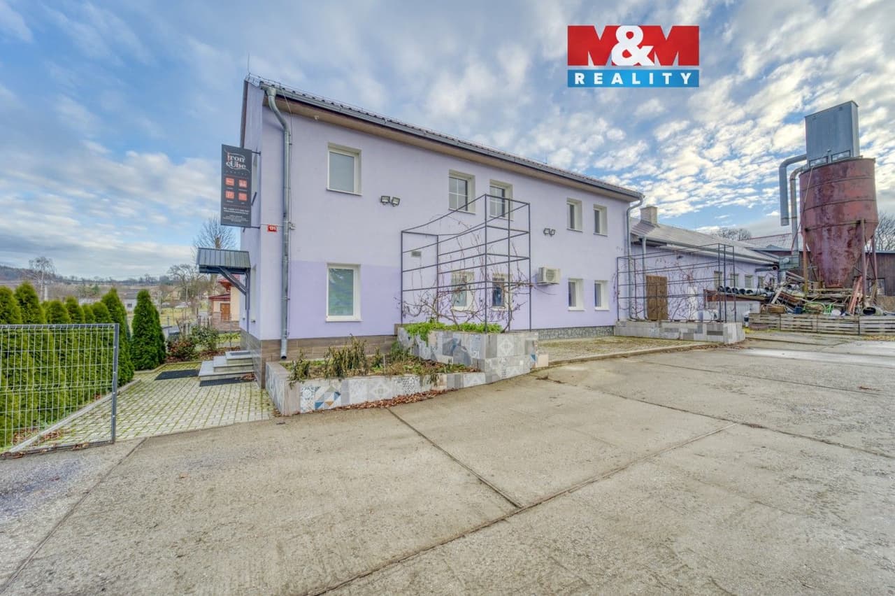 Prodej komerčního prostoru 562 m²