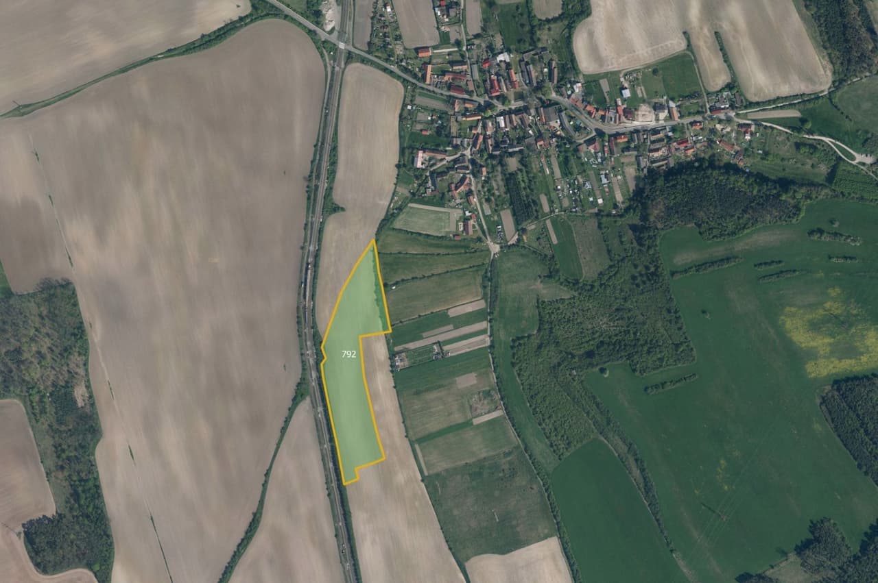 Prodej pozemku 15889 m²