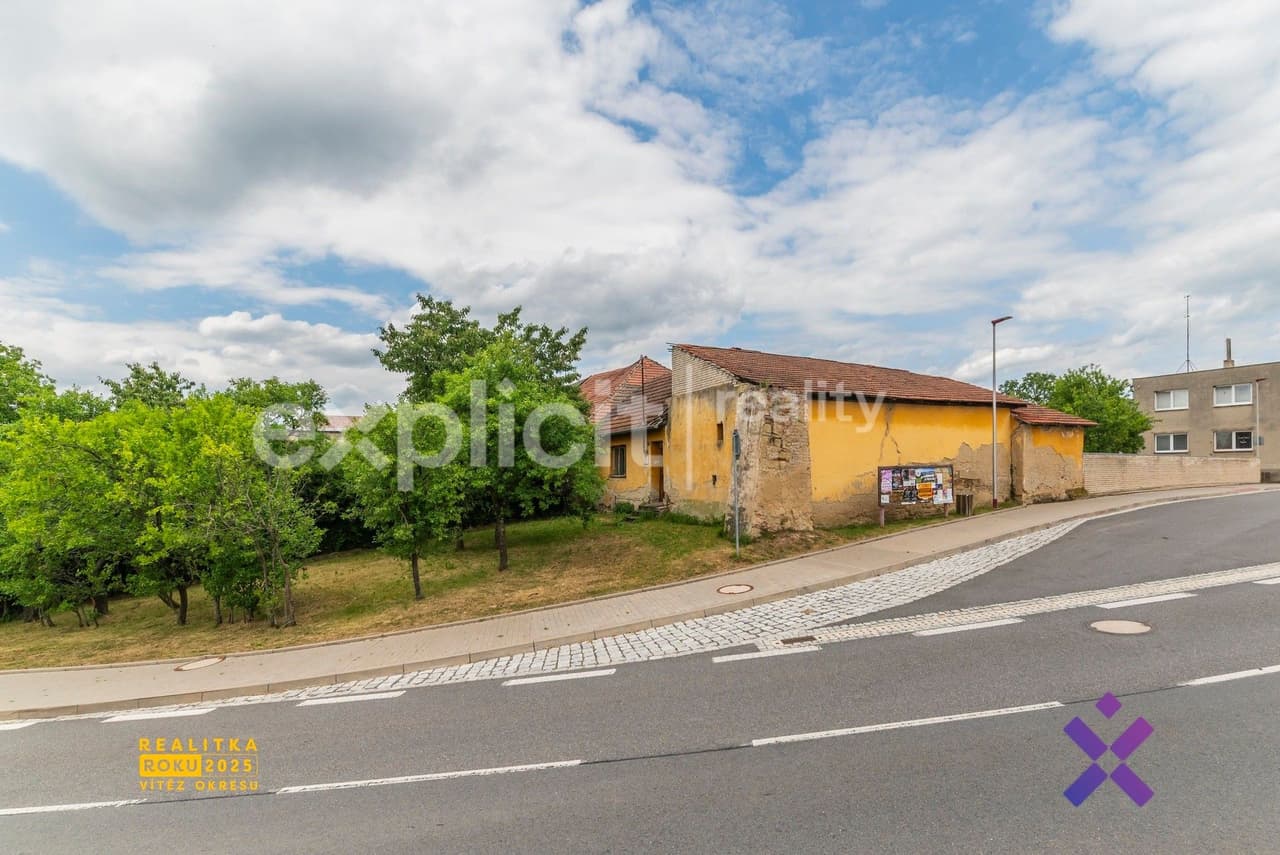 Prodej pozemku 739 m²