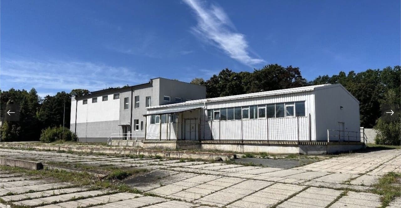 Pronájem komerčního prostoru 768 m²