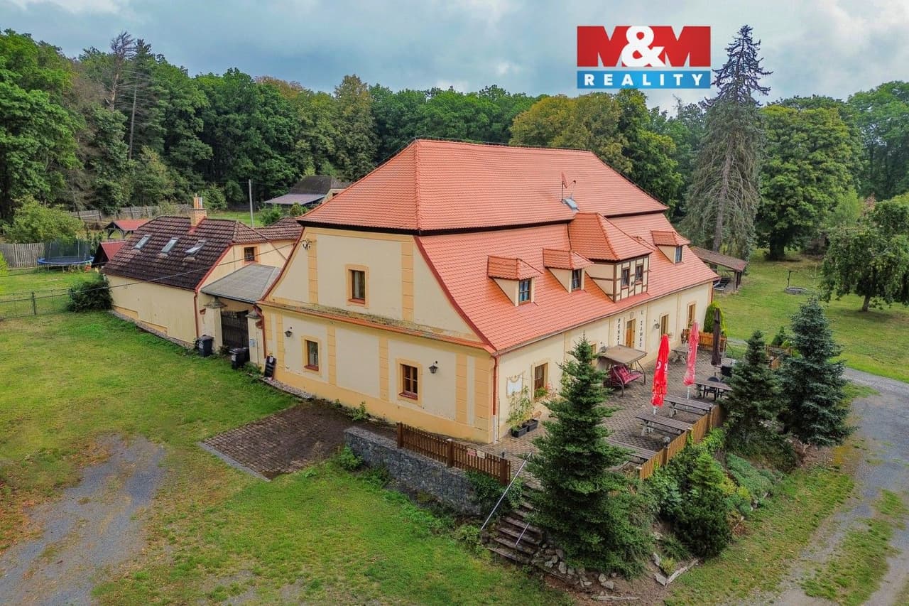 Prodej domu 689 m²
