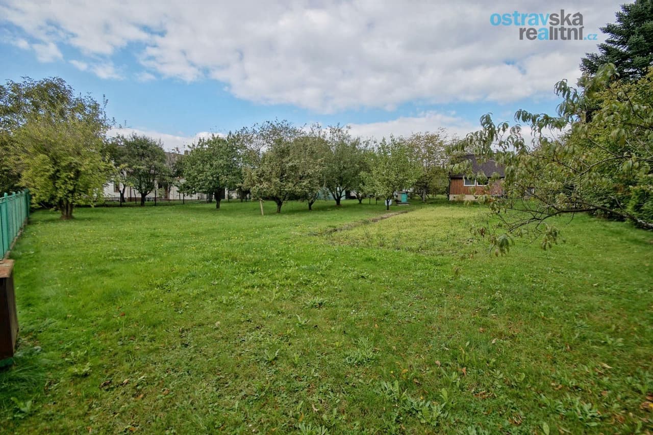 Prodej pozemku 1391 m²