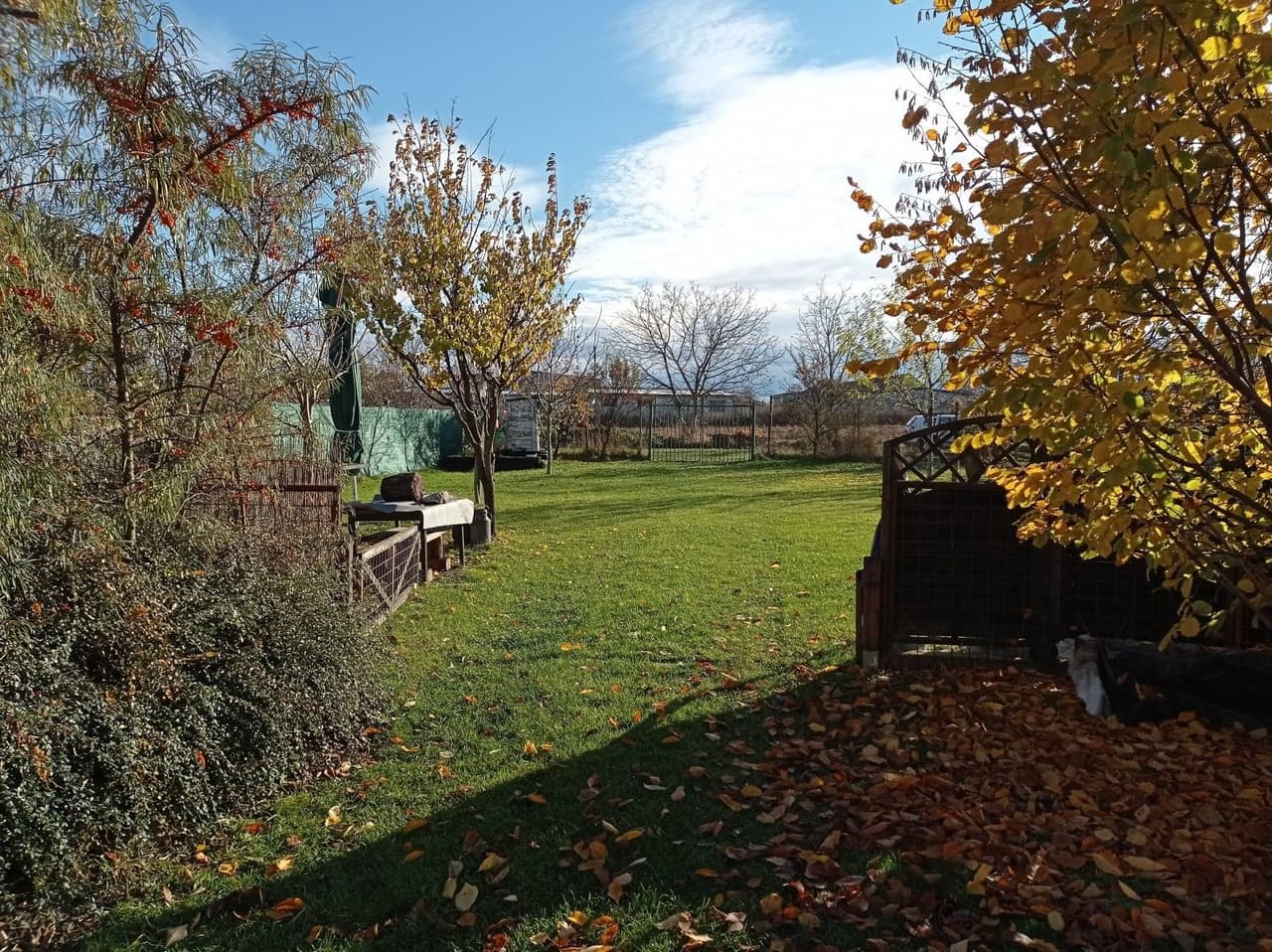 Prodej pozemku 1285 m²