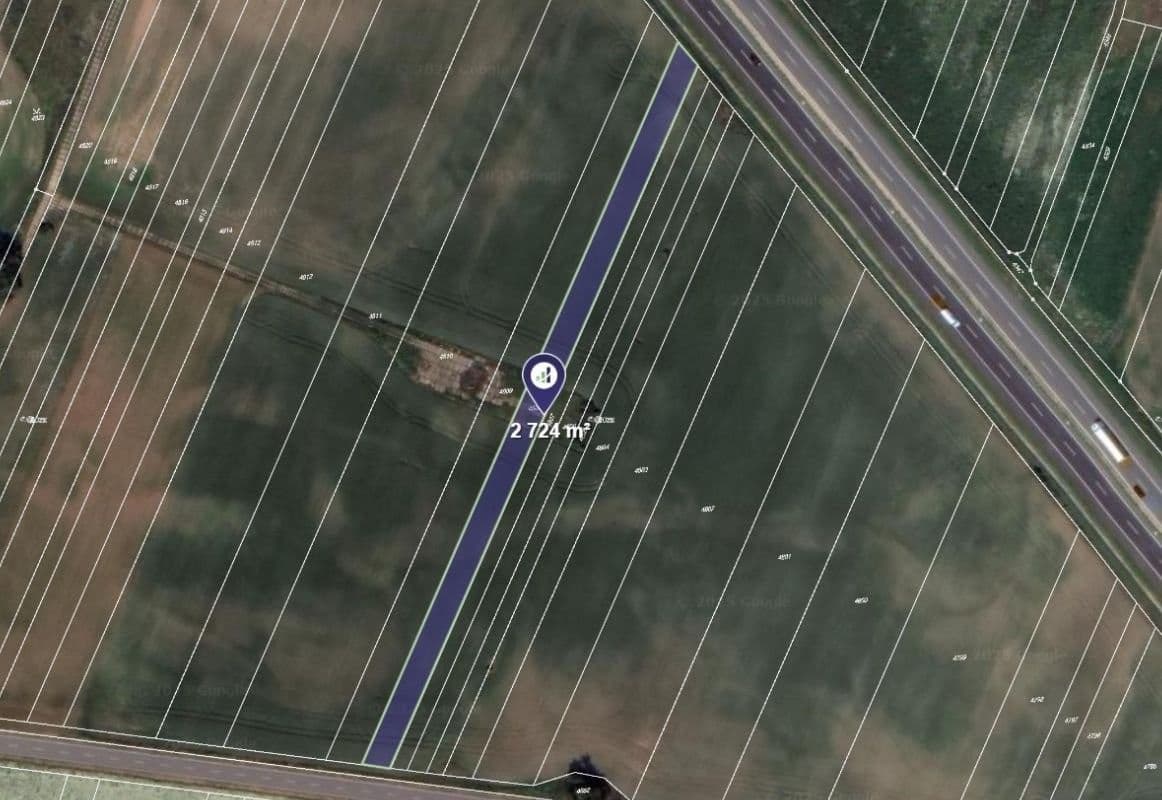 Prodej pozemku 2724 m²