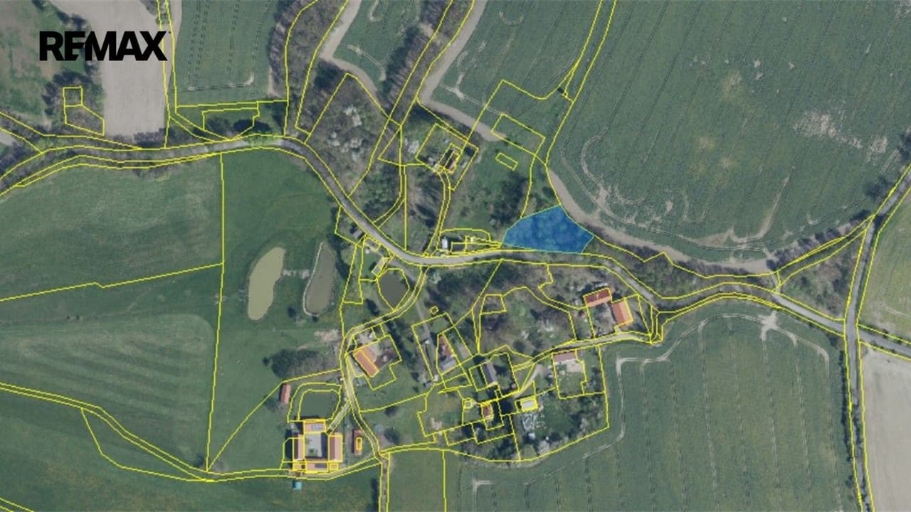 Prodej nemovitosti 2385 m²