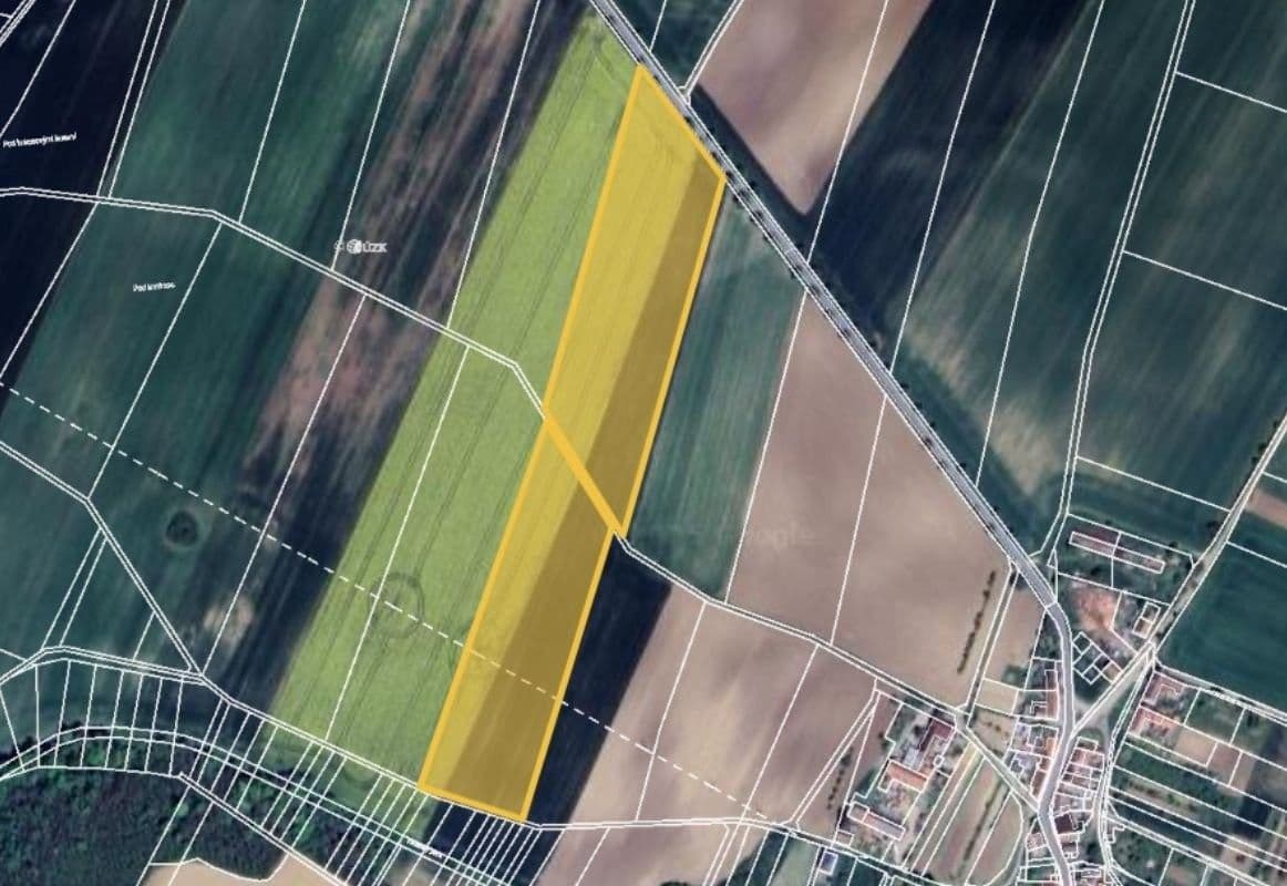 Prodej pozemku 3881 m²